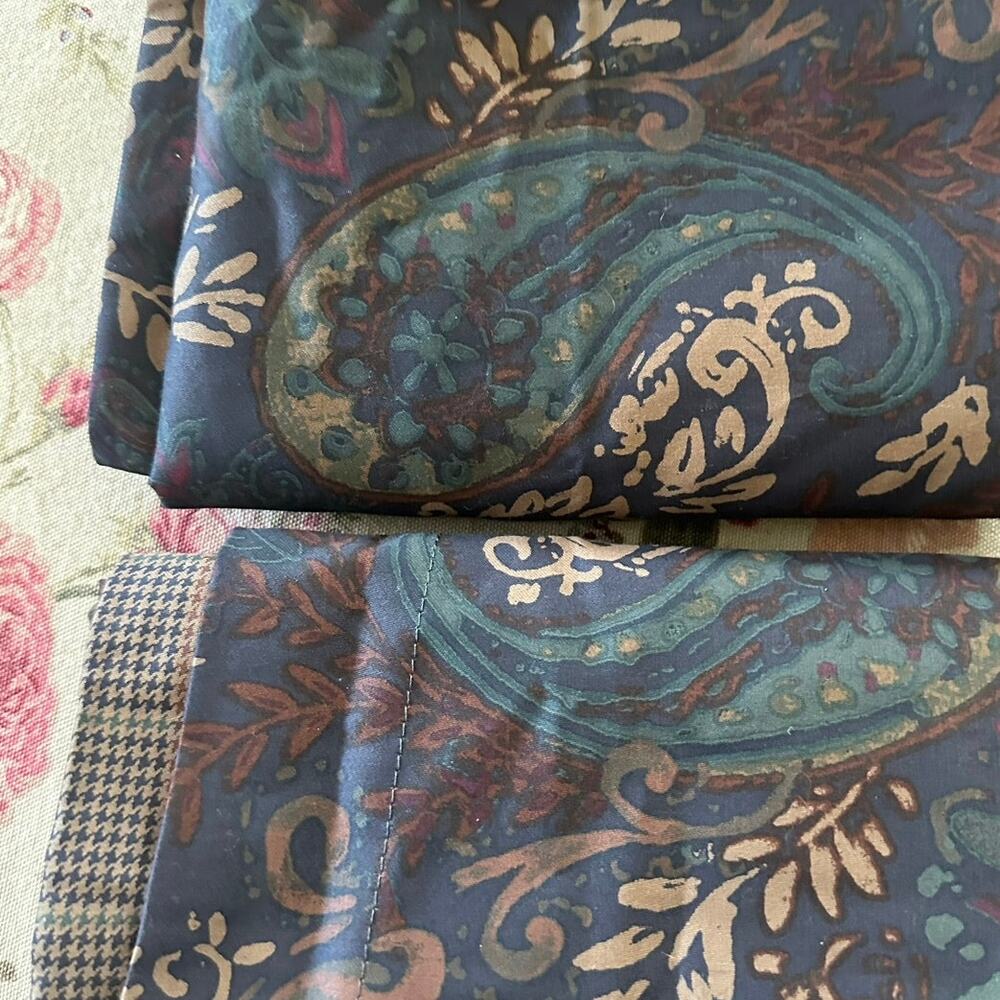 Ralph Lauren Henry 2 standard pillow shams Bedding dark paisley plaid